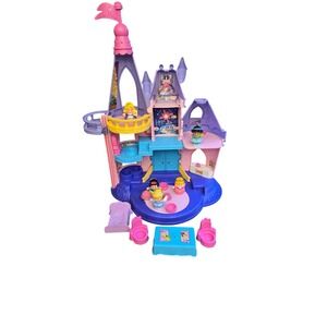 Fisher Price Little People Princess Songs Palace 2012 with Figures & Accessories
